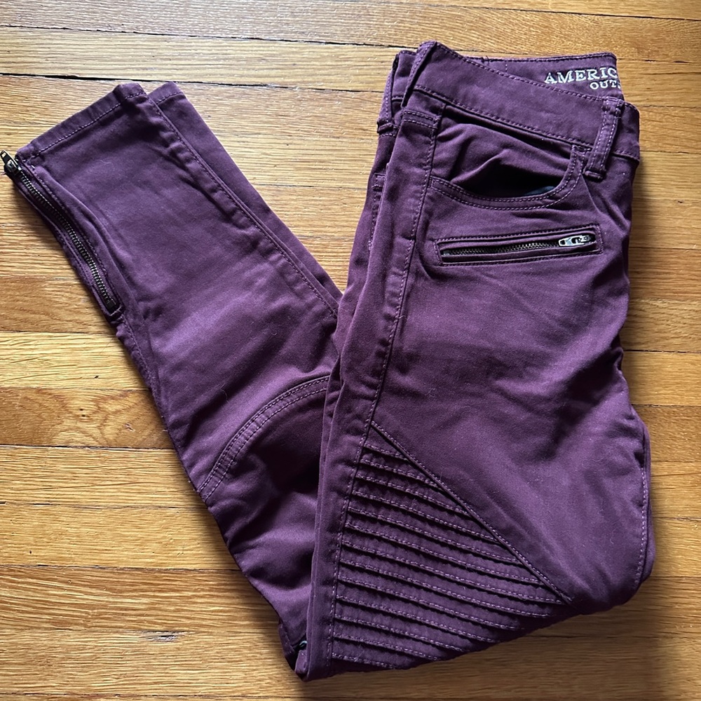 American Eagle Outfitters Burgundy Stretchy Jeggings, Size 2
